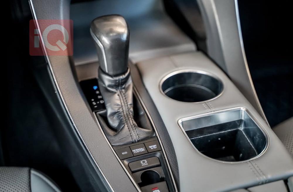 تويوتا أفالون